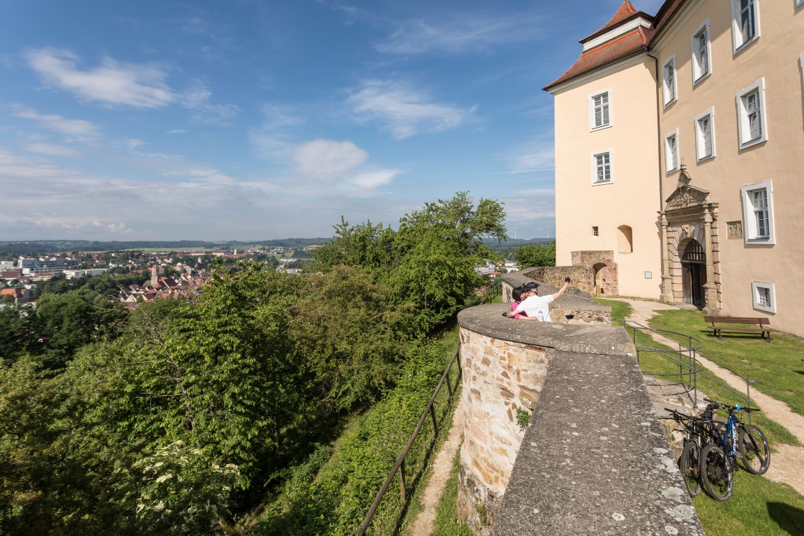 Das fürstpröpstliche Schloss ob Ellwangen. Photo Credit: djd | Stadt Ellwangen | Thomas Rathay