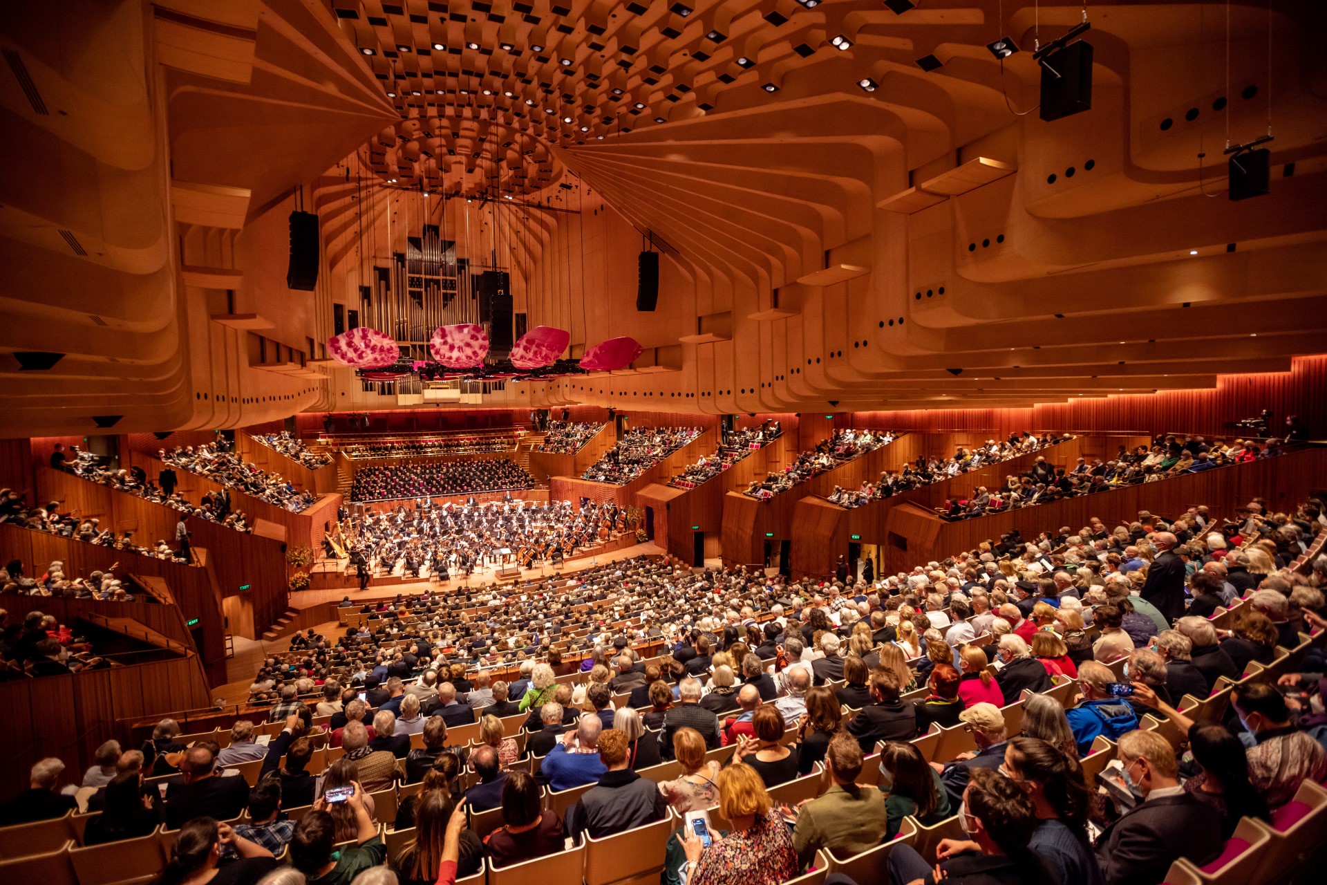 Besucher des Festivals erwarten zahlreiche Veranstaltungen, unter anderem auch Auftritte von renommierten Kammerorchestern in dem neu sanierten Konzertsaal. Foto: Daniel Boud