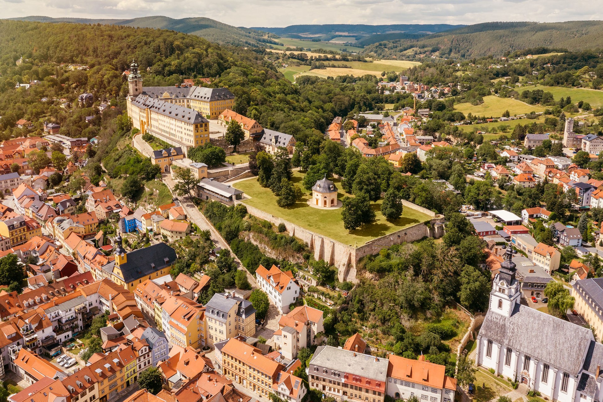 Thüringen: Städtereisen im Herbst zwischen Markttreiben und Herrschaftssitz